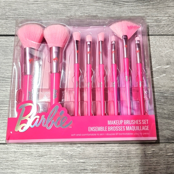 Barbie Other - Barbie Collection Make-up Brushes Set 8-Piece NIP 💖 Pink Accessories